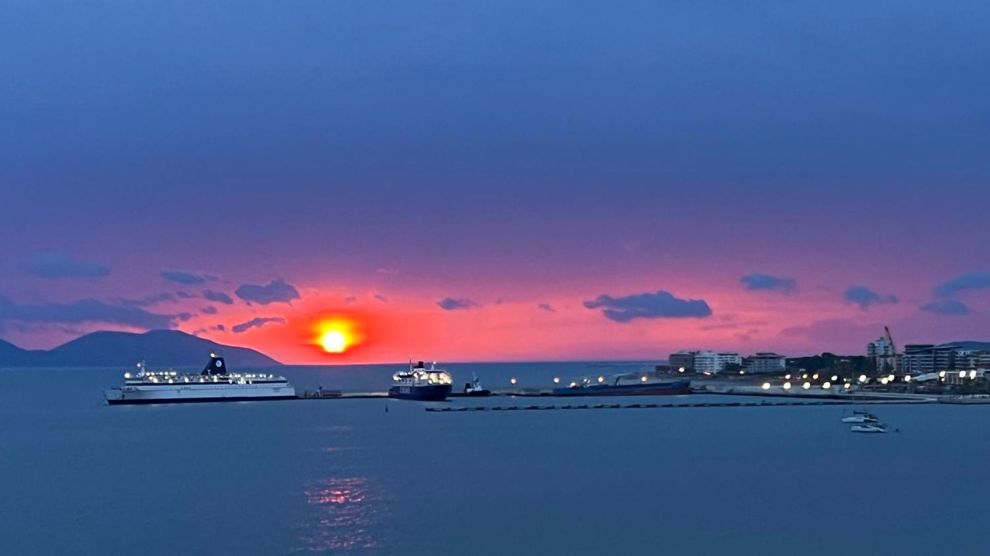 Marina Premium Hotel Vlorë Exterior foto